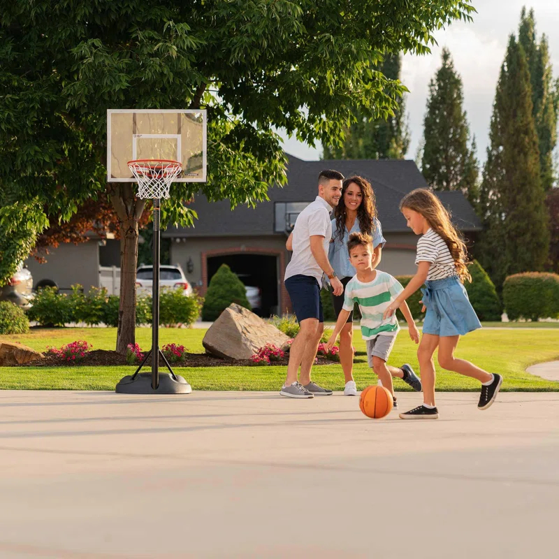 Lifetime Lifetime Height Adjustable Portable Basketball Hoop (30" Polycarbonate Backboard)