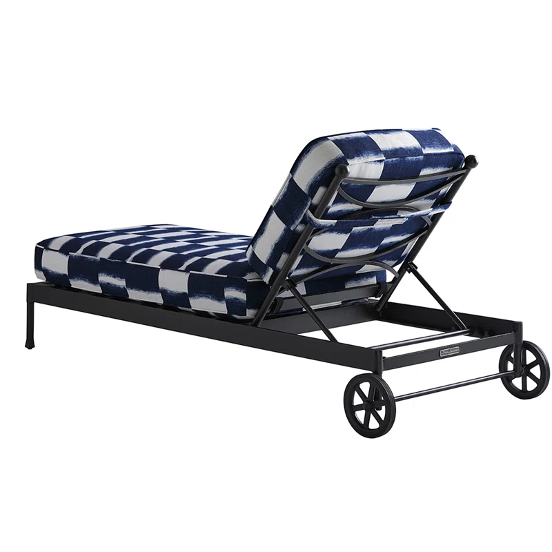 Tommy Bahama Outdoor Pavlova Chaise Lounge
