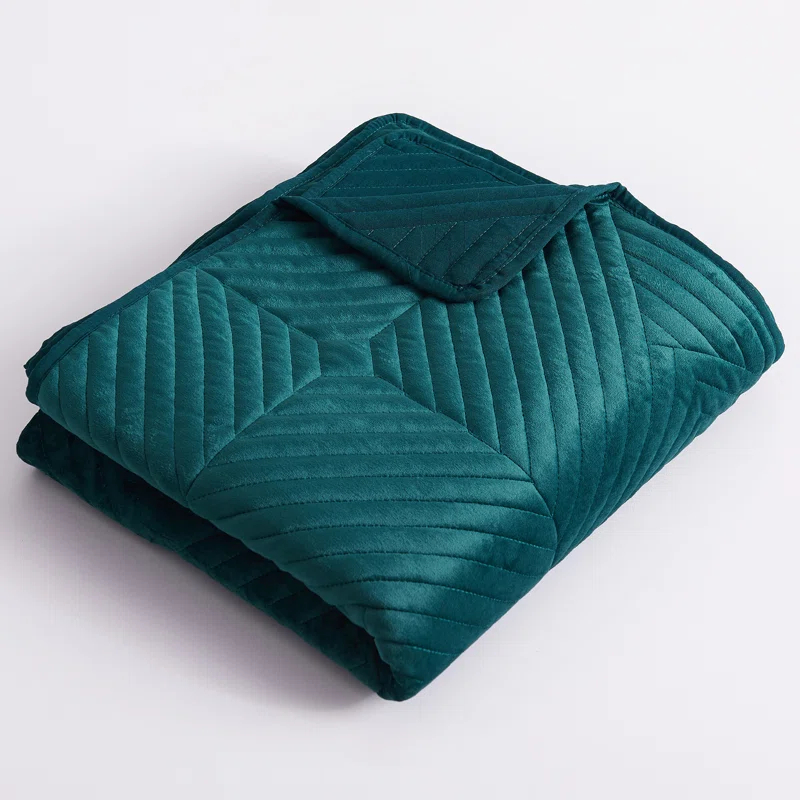 Greenland Home Fashions Riviera Velvet Quilted Throw