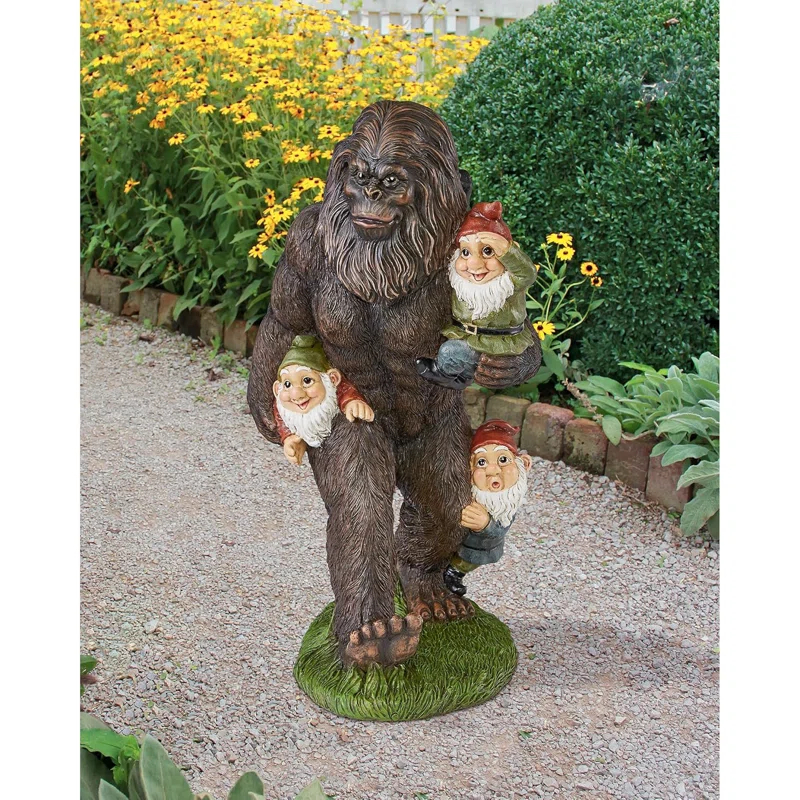 Design Toscano Schlepping the Garden Gnomes Bigfoot Statue