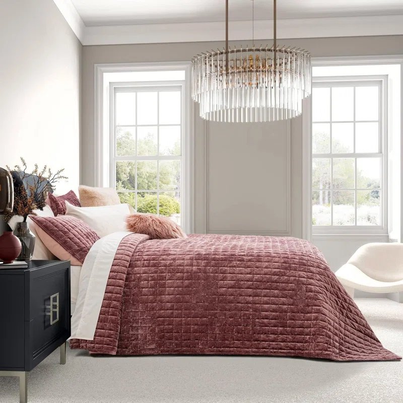 Everly Quinn Deluxe Velvet Comforter King Size, Super Soft Bedding Set, Lightweight Quilted Comforter Set, Slotted Oversized Sheets, 2 Pillowcases, Comforter, Blanket, Duvet Cover