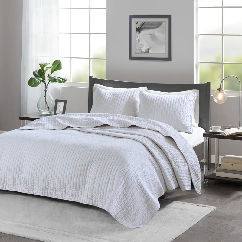 Madison Park Barwick Reversible Solid 3 Piece Quilt Set