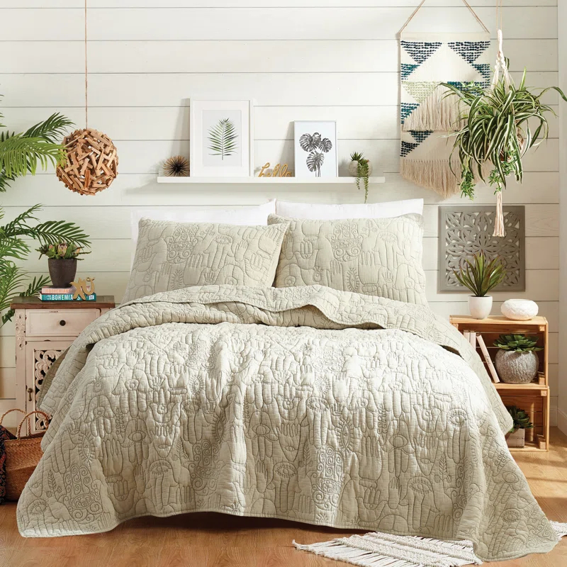 Jungalow Hamsa 3-Piece Embroidered Quilt Set