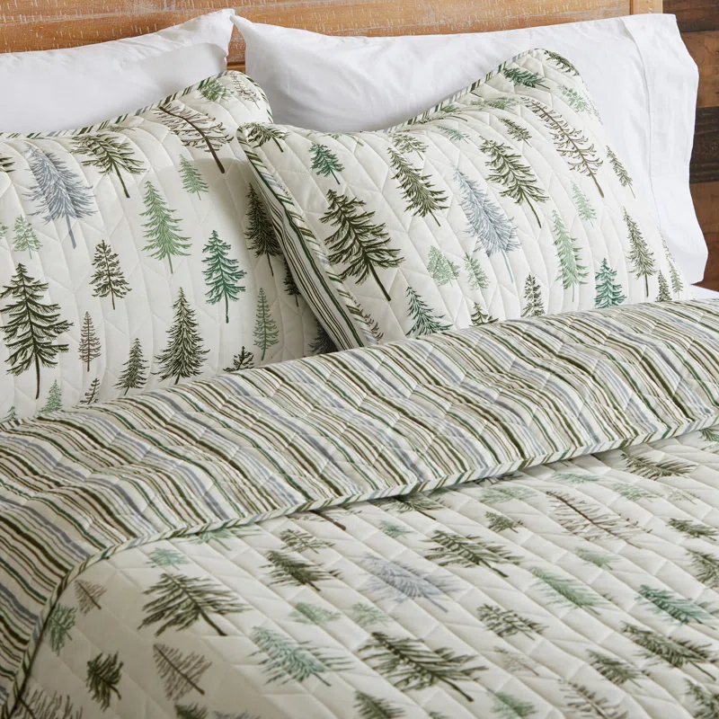 FreshFolds Green Forest Reversible Lodge Quilt Set with Shams