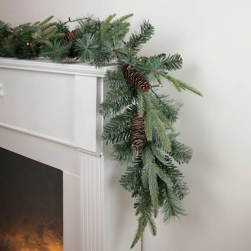 Northlight Seasonal 6' x 9" Pre-Lit Decorated Mixed Pine and Pine Cone Artificial Christmas Garland