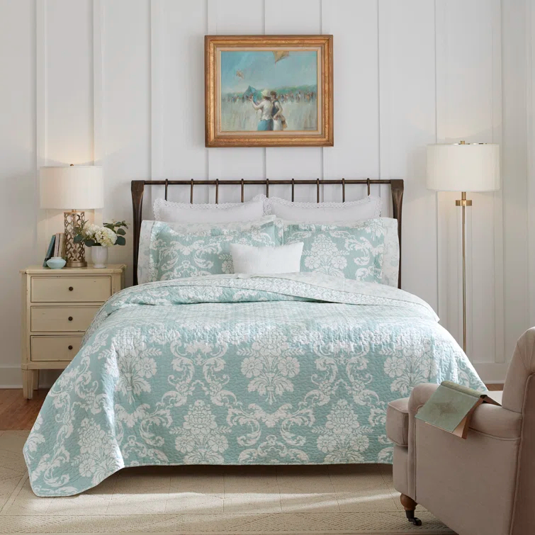 Laura Ashley Celina Patchwork Laura Ashley Reversible Cotton Quilt Set