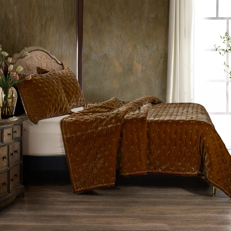 Stella Faux Silk Velvet Classic Chic Modern Rustic Romantic Western 1 Piece Quilt