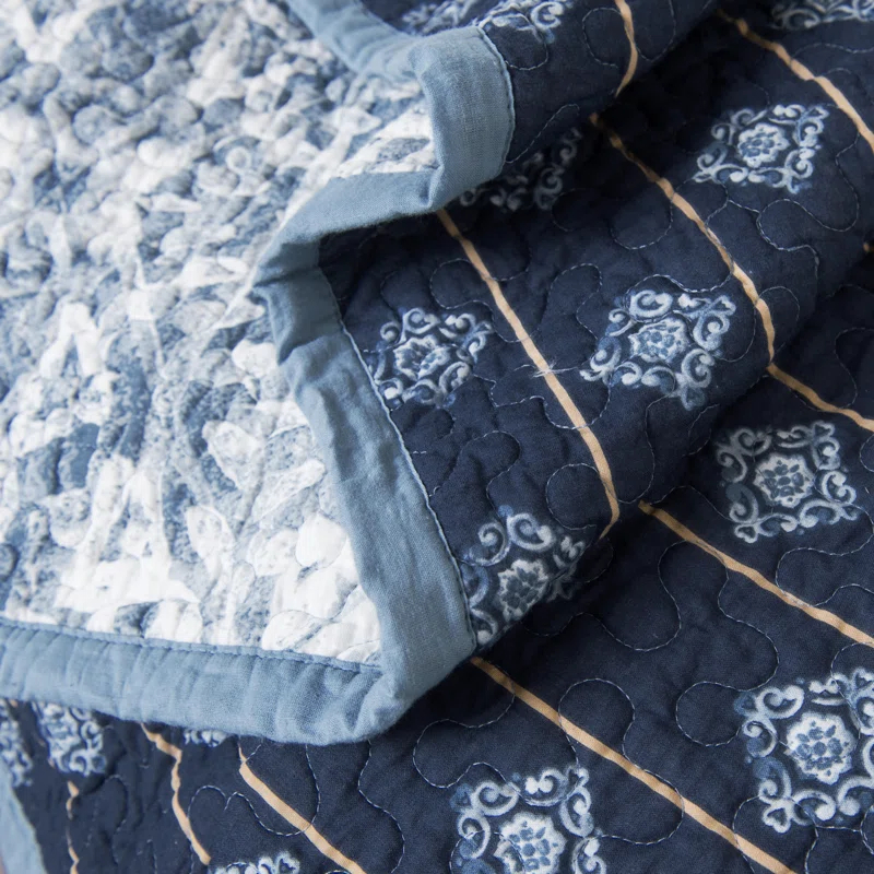 HiEnd Accents Skyler Coastal Cotton Abstract Quilt Set