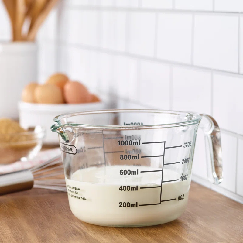 Farberware Farberware 4-Cup Borosilicate Glass Wet and Dry Measuring Cup with Oversized Measurements, Clear