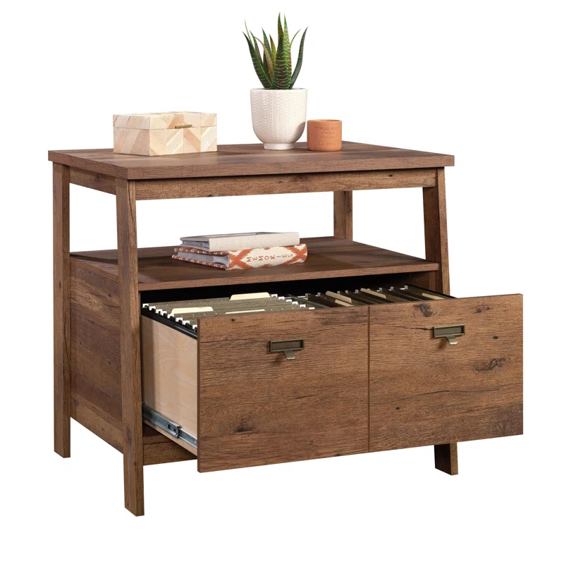Crafters and Weavers Trestle Accent