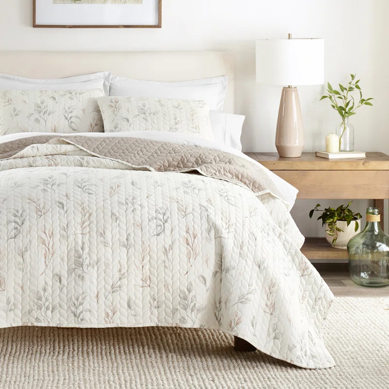 Becky Cameron Becky Cameron Floral Quilt Set