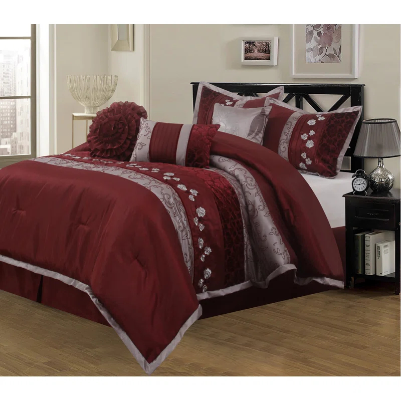 Nanshing America, Inc Riley 7 Piece Glam Comforter Set