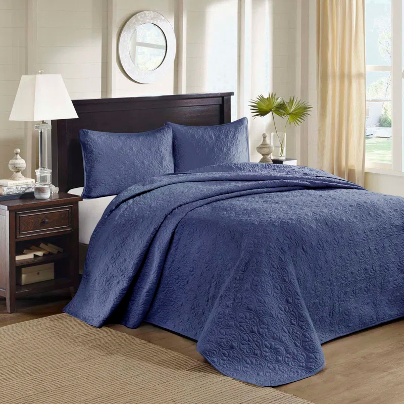 Quebec Reversible Bedspread Set