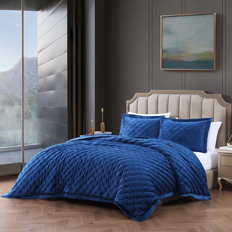 BeBeJan Bebejan 3 Piece Velvet Comforter Set