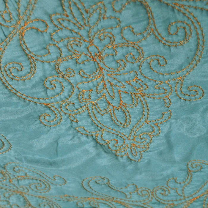 Home Soft Things 4 Piece Damask Embroidery Bedspread Set