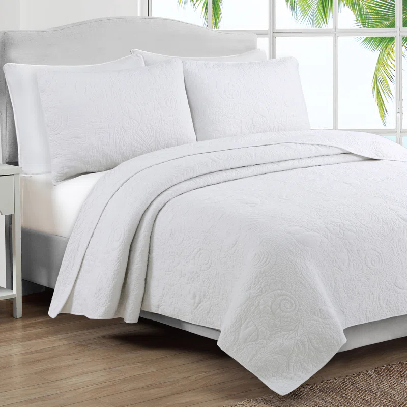 American Home Fashion Estate Seaside Quilt Set