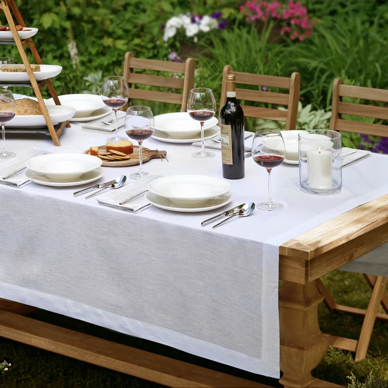 Villeroy & Boch La Classica Solid Color Linen Tablecloth