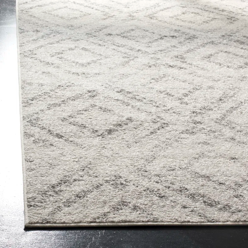 Union Rustic Muniz Performance Geometric Rug