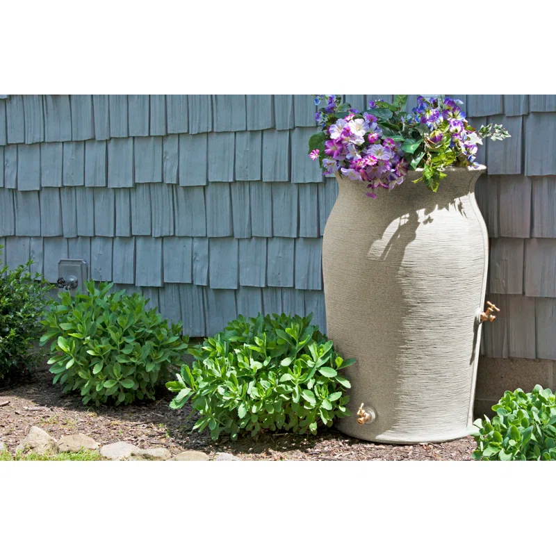 Red Barrel Studio® Red Barrel Studio® Plastic Planter Rain Barrel