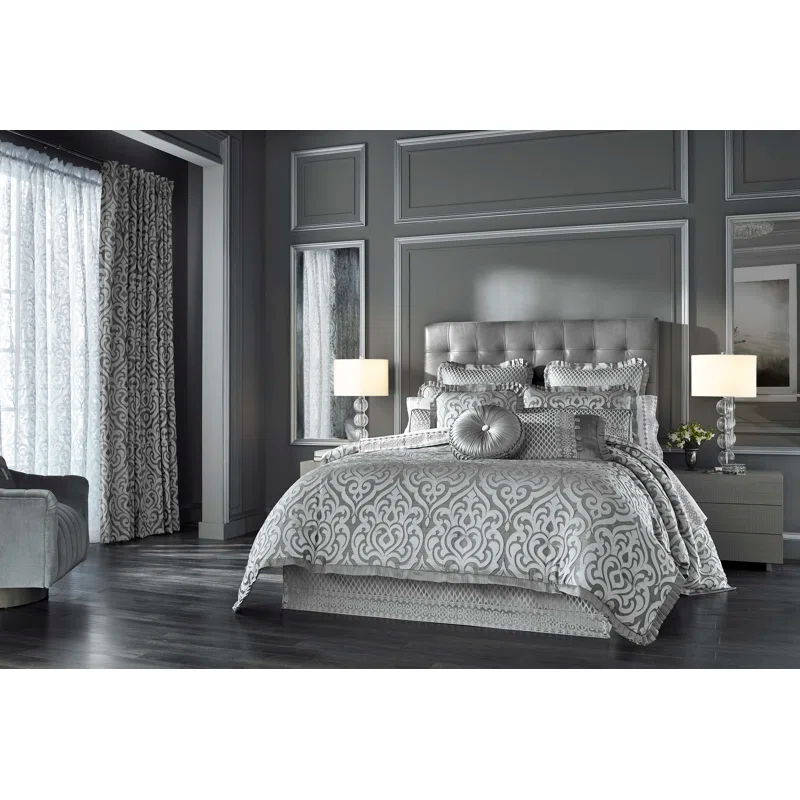 Lafayette Comforter Set