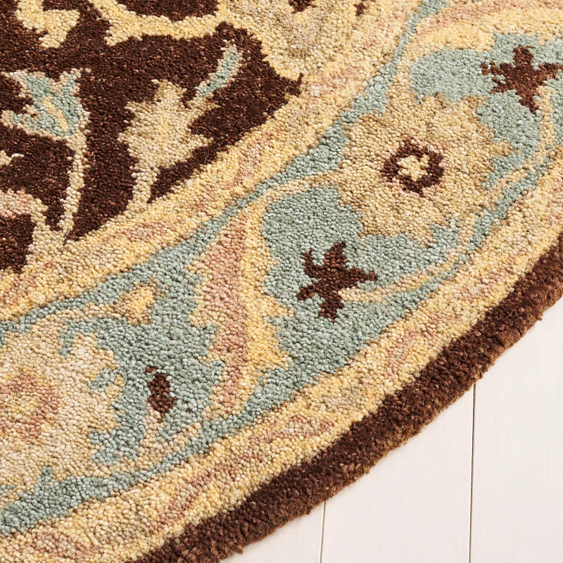 Safavieh Hand Tufted Wool Oriental Rug