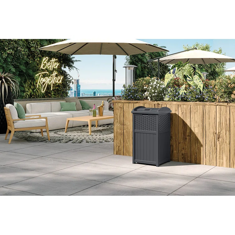 Suncast Suncast 33 Gallon Manual Lift Trash Hideaway Container