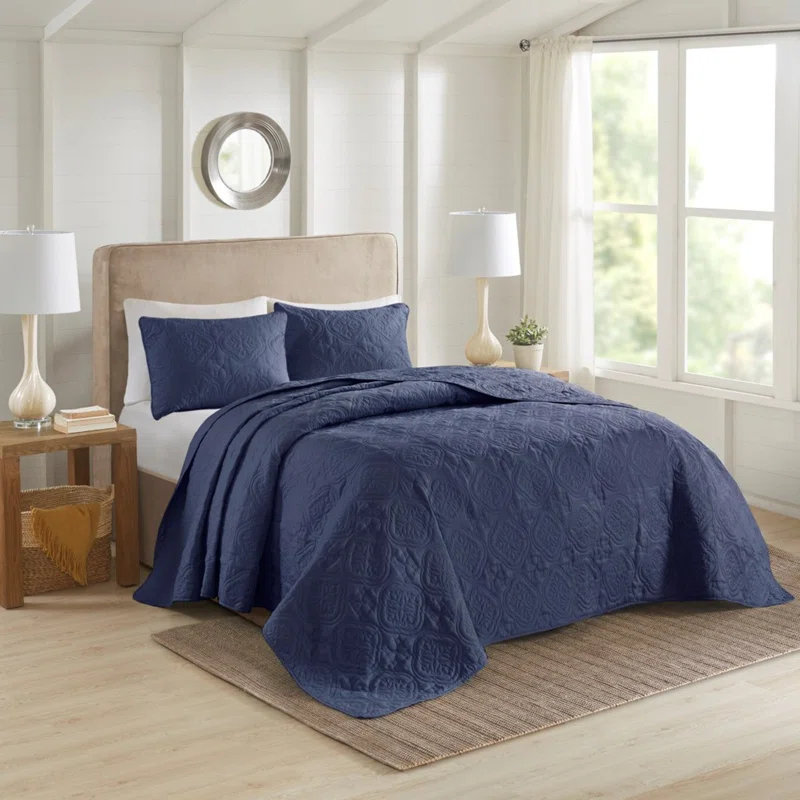 Quebec Reversible Bedspread Set