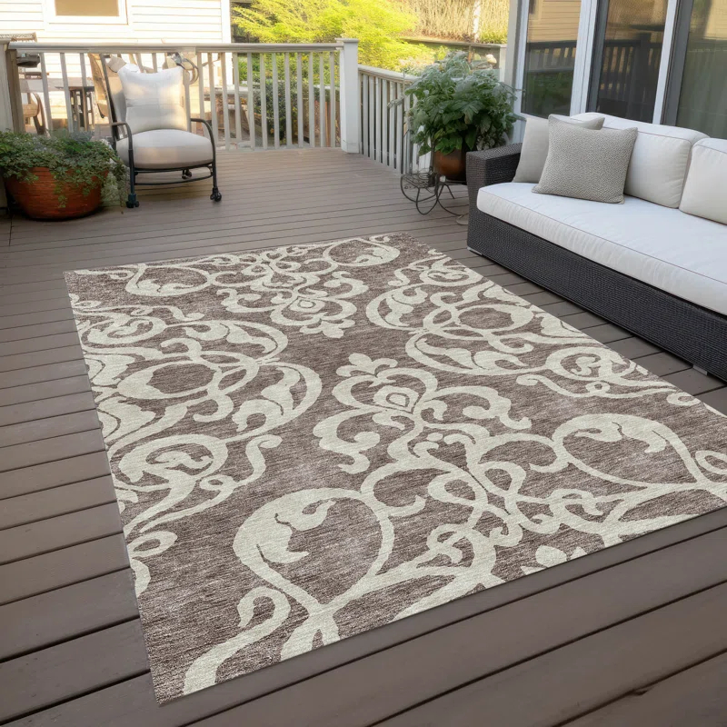 Chayden Washable Damask Indoor / Outdoor Rug