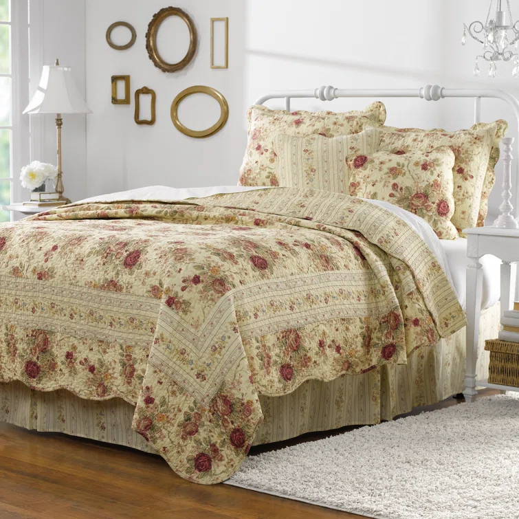 Antique Rose Cotton Reversible Quilt Set with Throw Pillows