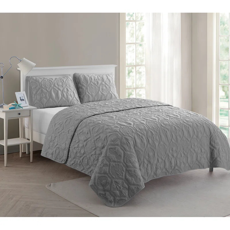 VCNY Shore 3-Piece Embossed Quilt Set