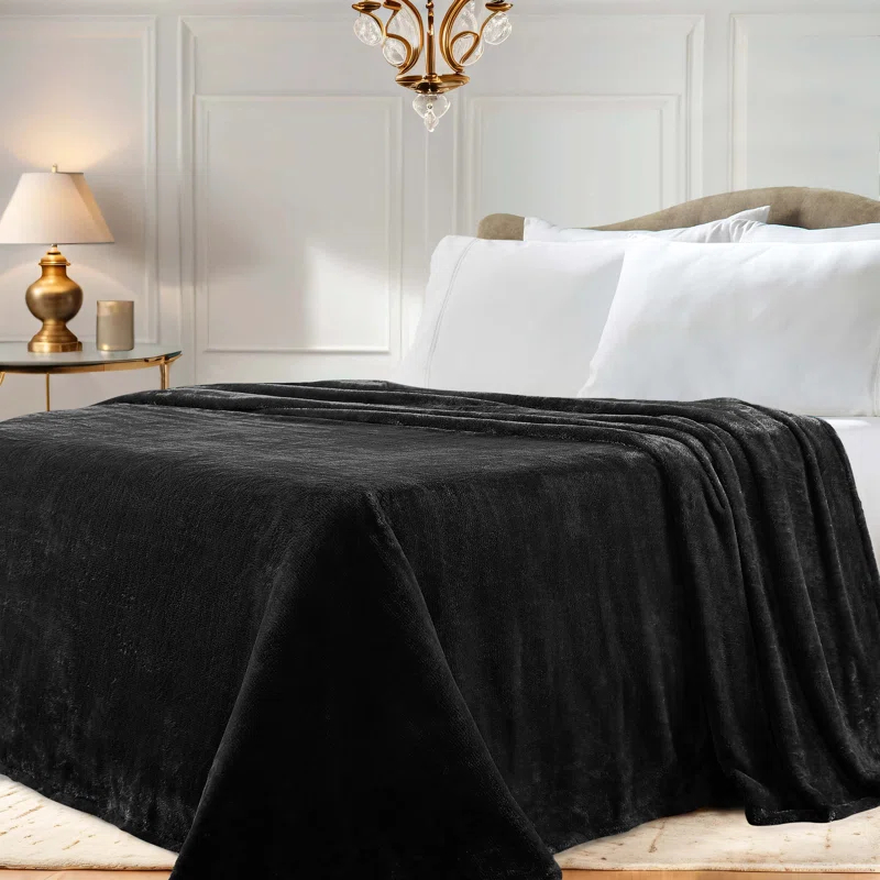 Superior Solid Polyester Reversible All-Season Fleece Throws Blanket