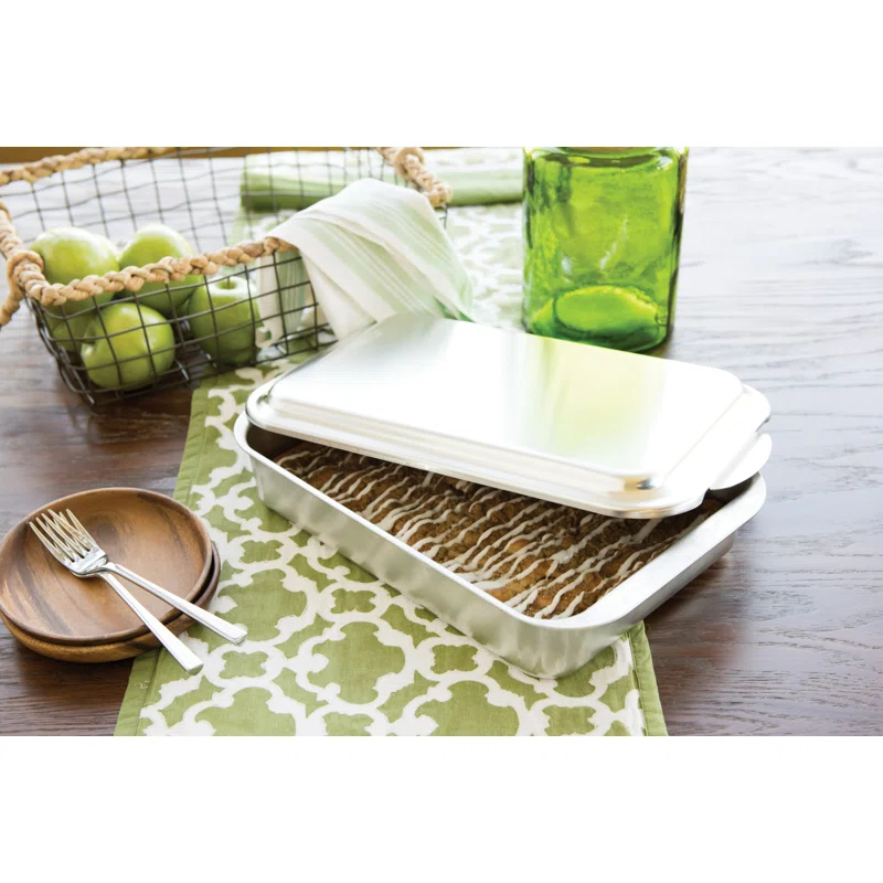 Nordic Ware Nordic Ware Natural Commercial Covered Cake Pan