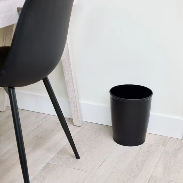 iDesign iDesign Kent Plastic Wastebasket Trash Can, 8.25" x 10"