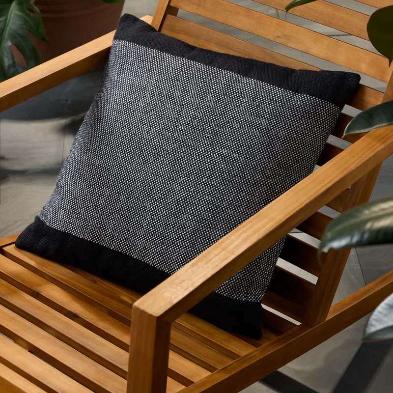 TOWN & COUNTRY TERRA Alara Solid Border Indoor Outdoor Decorative Pillow 20"x20"