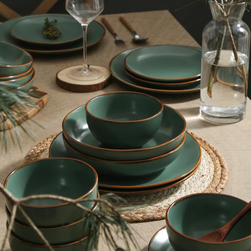 Brasa 32-Piece Dinnerware Set Stoneware