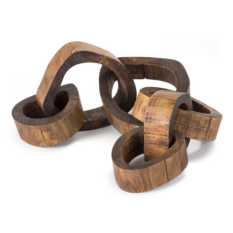 Wooden Links Centerpiece by Regina Andrew