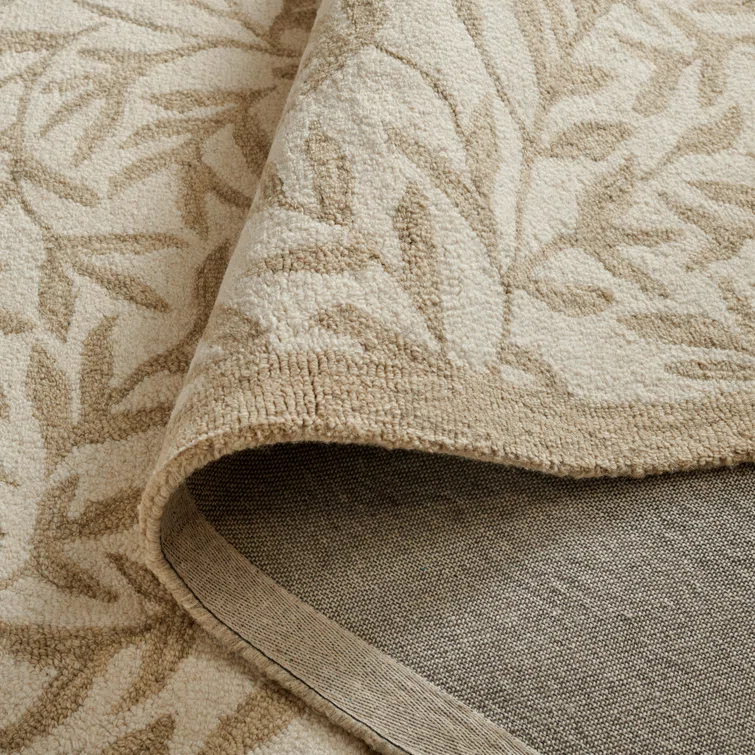 Martha Stewart Rugs Martha Stewart Hand Tufted Wool/Cotton Floral Rug in Ivory/Beige
