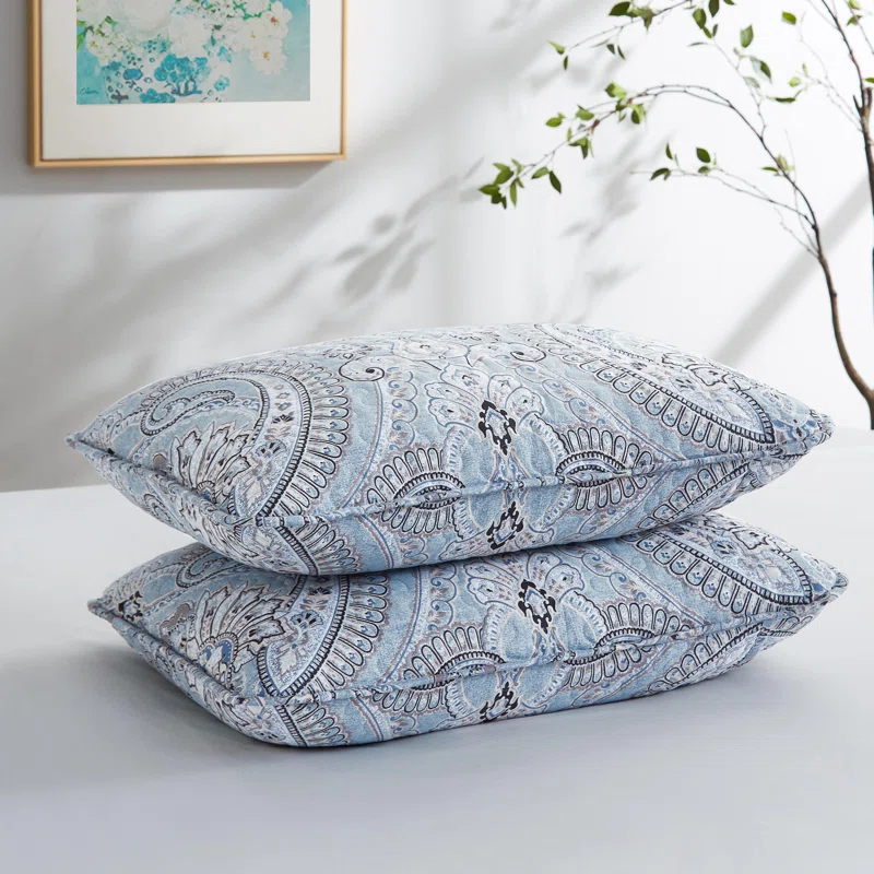 SouthShore Fine Linens Pure Melody Oversized Light-weight Paisley Quilt Set with matching shams