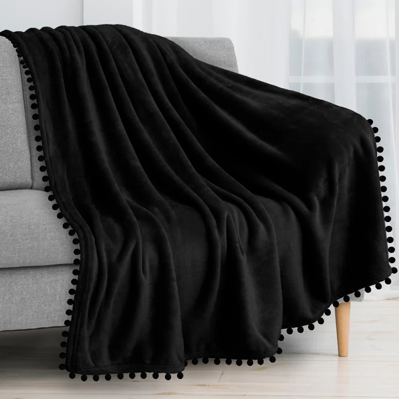 Pavilia Hand Woven Throw Blanket