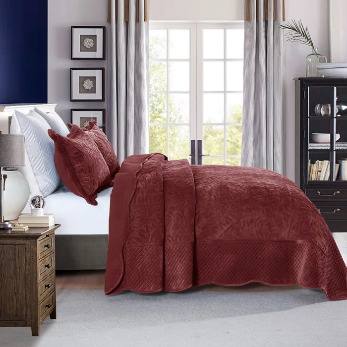 MarCielo Marcielo Oversized Embroidered Velvet Quilt Set With 2 Pillow Shams