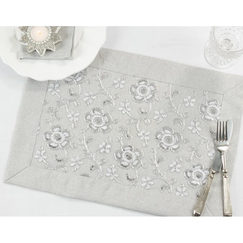 Saro Éloise Collection Polyester Embroidered Rectangle Placemat (Set of 4)