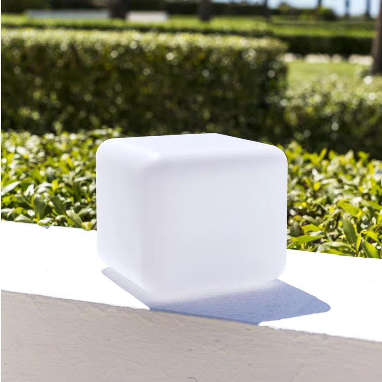 Smart & Green Dice Battery Powered Integrated LED Color Changing Outdoor Table Lamp