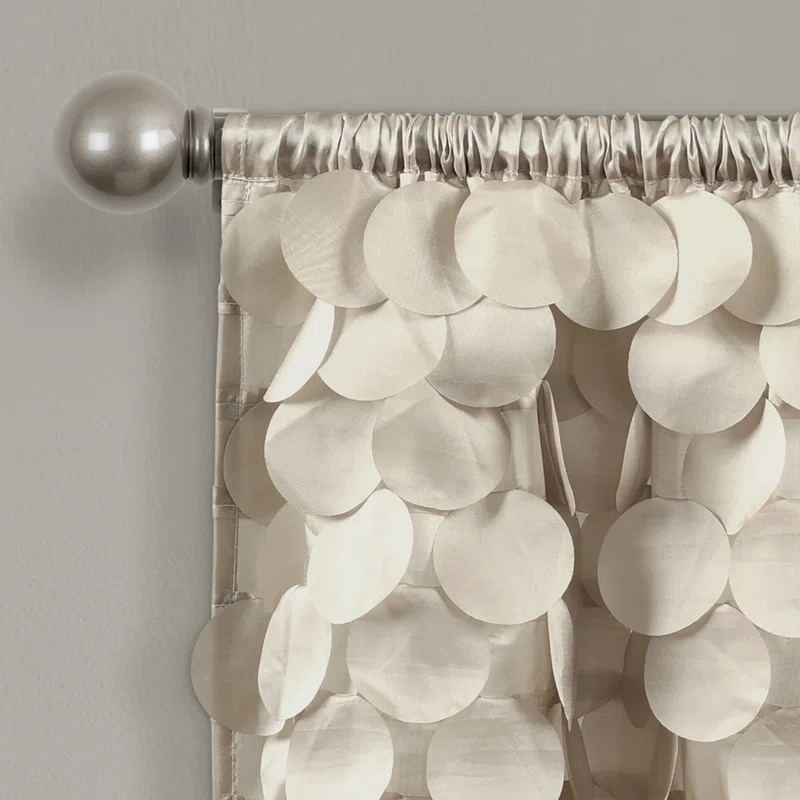Lush Decor Gigi Scalloped Window Valance