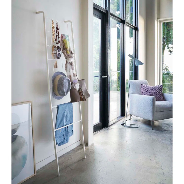 Tower Yamazaki Home Grid-Panel Leaning Ladder, Modern Storage Rack For Bedroom Or Bathroom, Steel