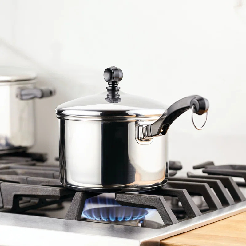 Farberware Farberware Classic Series Stainless Steel Saucepan with Lid