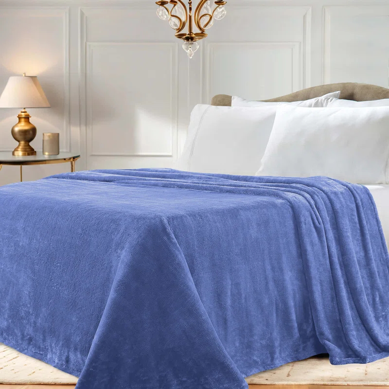 Superior Solid Polyester Reversible All-Season Fleece Throws Blanket