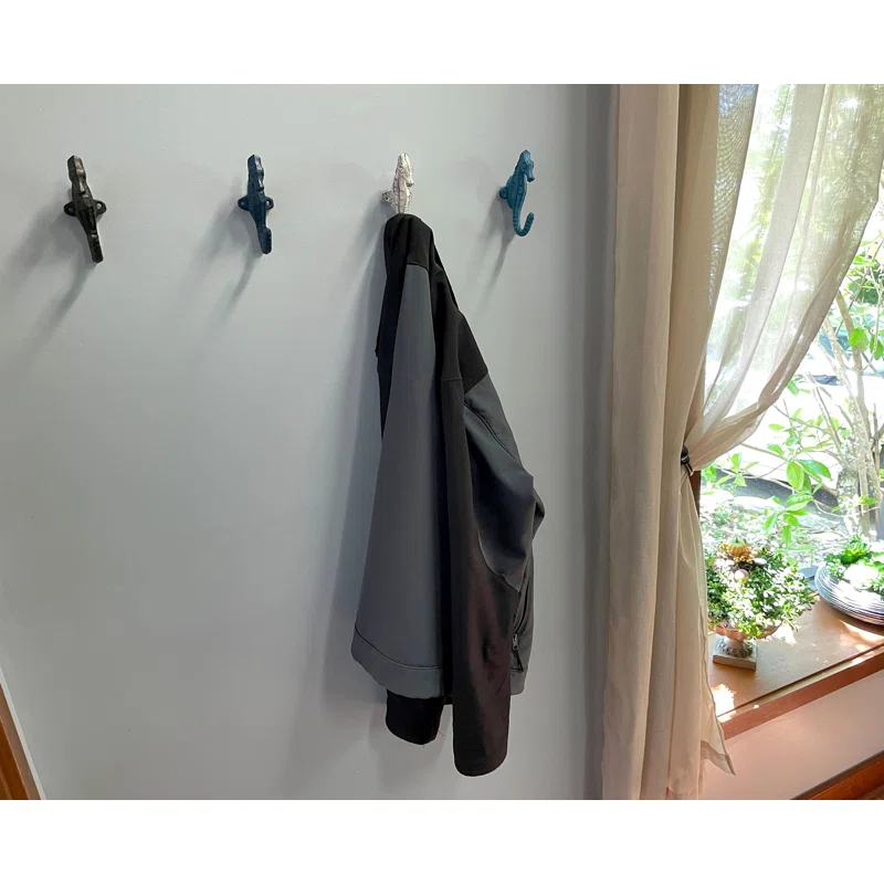 Dovecove Sophie Iron Wall Wall Hook (Set of 4)