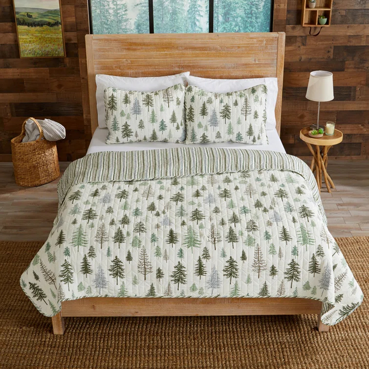 FreshFolds Green Forest Reversible Lodge Quilt Set with Shams