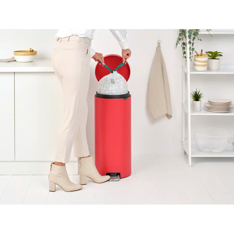 Brabantia NewIcon Step On Trash Can, 8 Gallon (30 Liter)