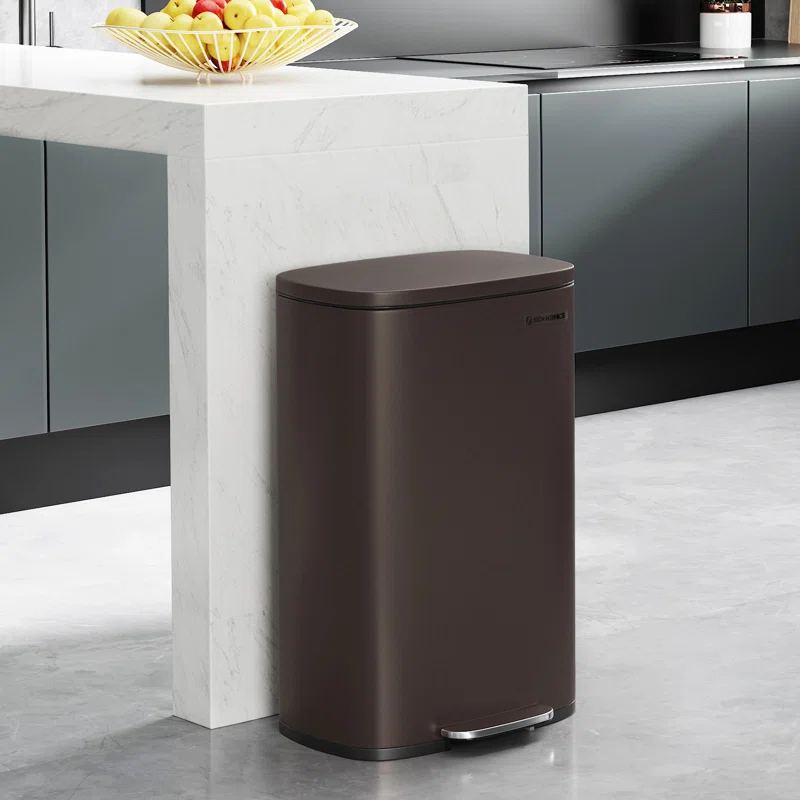 Songmics Stainless Steel Step On Fingerprint-resistant Trash Can with Back Handle